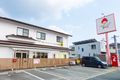 駐車場あり！つぶくいちご保育園の2階がスクールとなります。