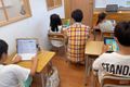 「HALLO」は、「無学年式」で学べるプログラミング教室です。 初級から丁寧に始め、毎日の自宅学習と週1回の「少人数制」でおこなわれるレッスンを繰り返すことで、テキストコーディングまで習得可能です。