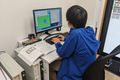 プログラミングレッスンの風景　Pythonゲームプログラミング講座を受講中。