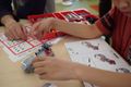 ロボットを組み立て、プログラミングを行います