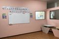 英語学童の室内になってりますので、教室内は英語のポスターがたくさん！