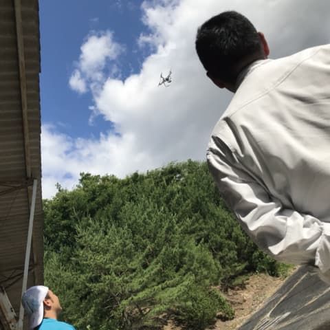 ドローン飛行練習の場面