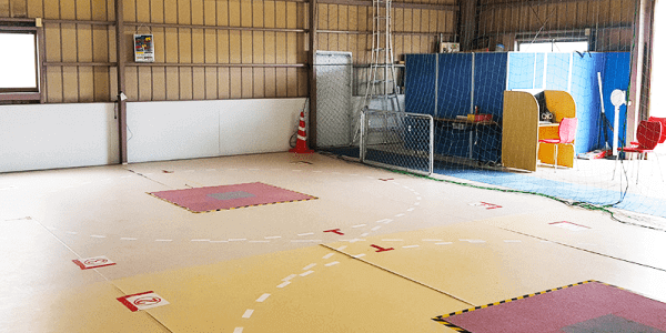 屋内練習場