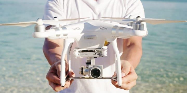 ドローン機体