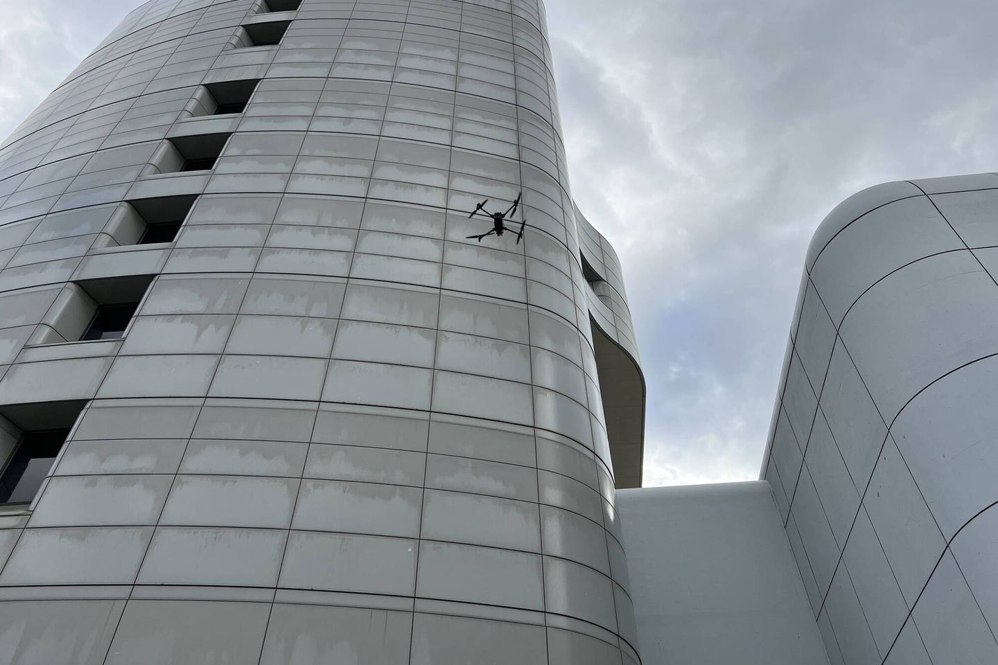 SKY WALKER