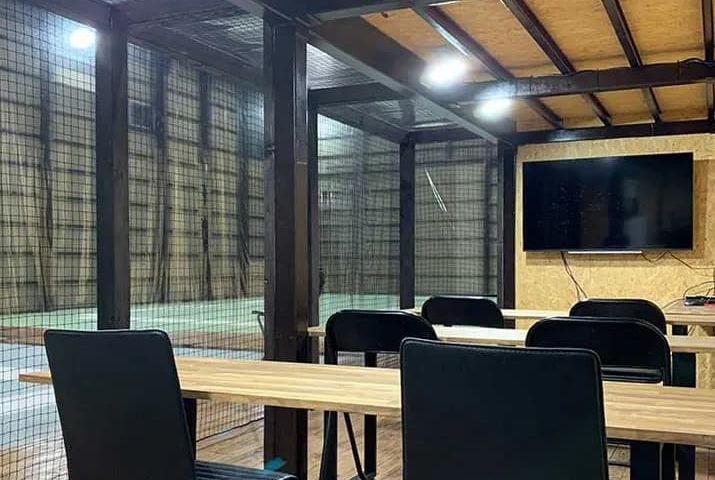専用屋内フィールド