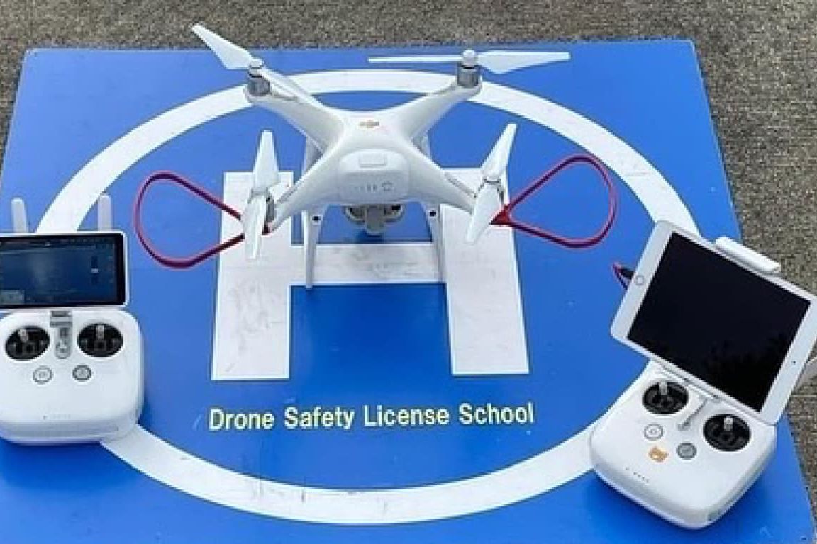 ドローン機体