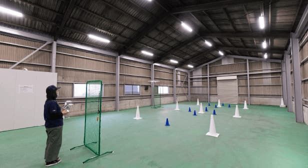 屋内外練習場