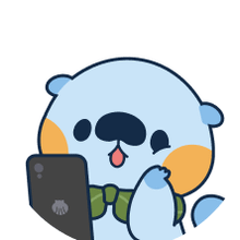 スマホを見るテッコ
