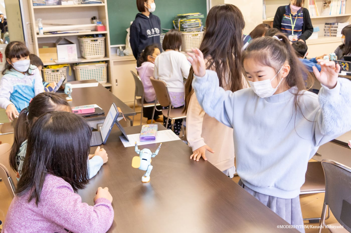 ロボット　プログラミング　小学校　授業
