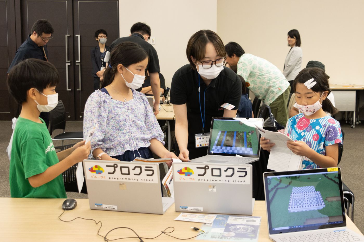 プログラミングスクール　大阪　マイクラ　小学生