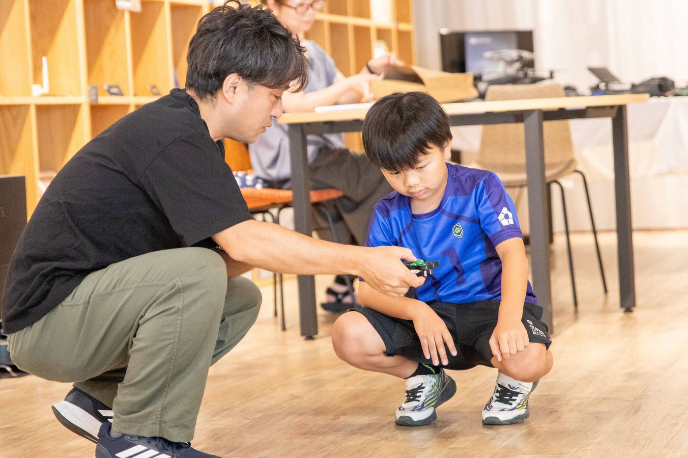 COEDO DRONE / 小江戸ドローンスクールの小学生向けドローン工作教室の様子
