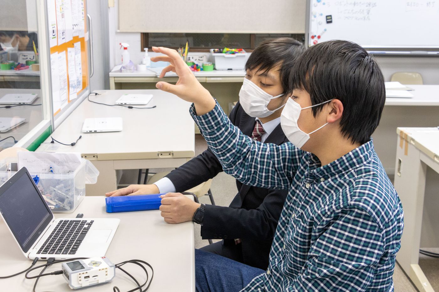 プログラミングスクール　テキストコーディング　中学生　高校生