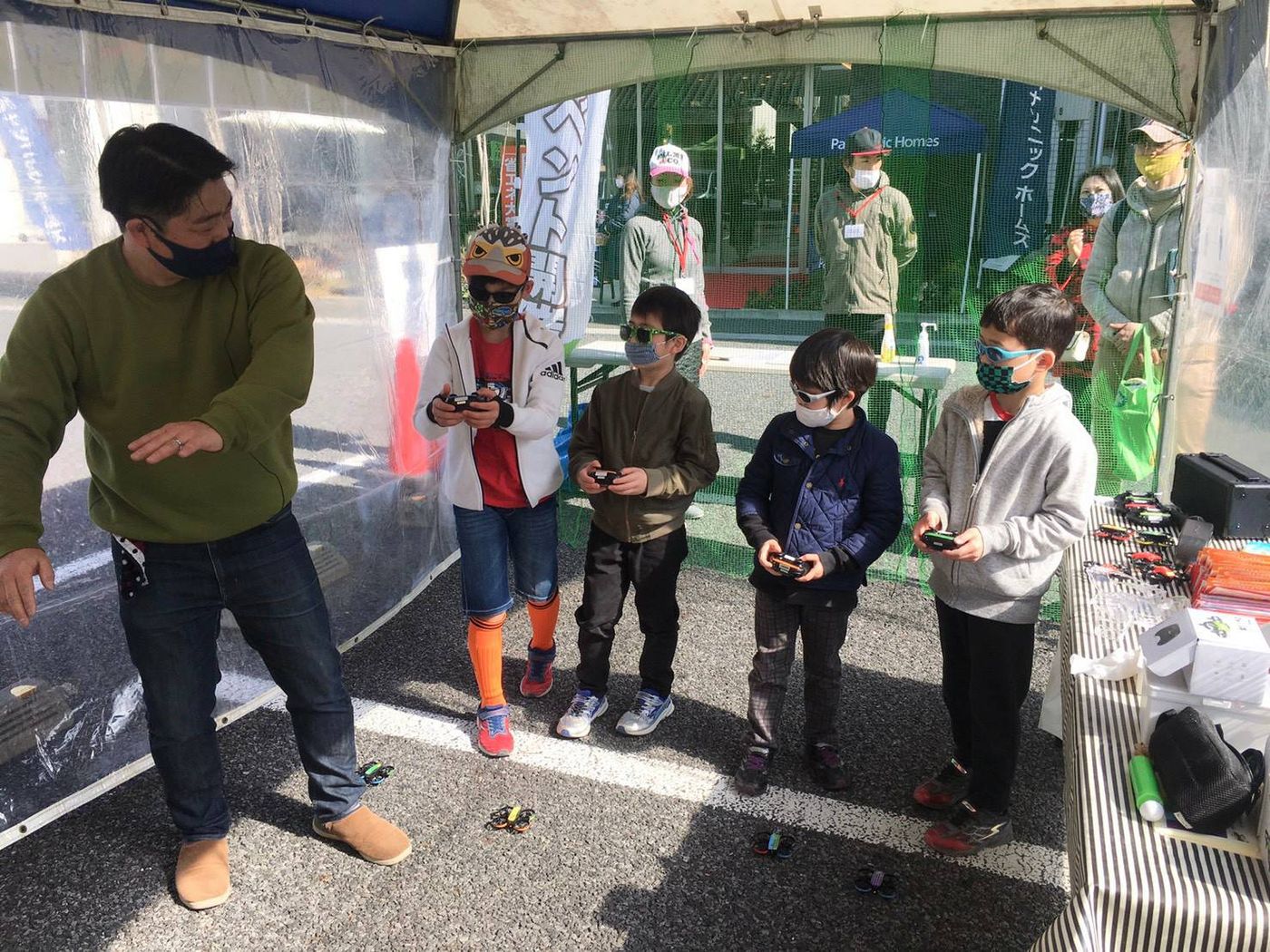ドローン　風船　ゲーム