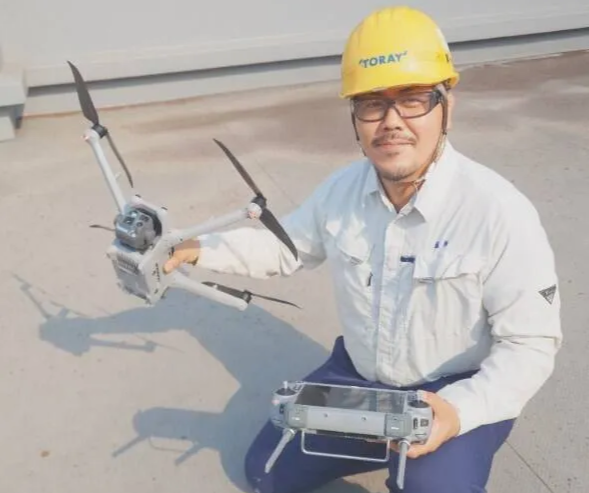 DJI Mavic 3（ドローン）と藤原氏