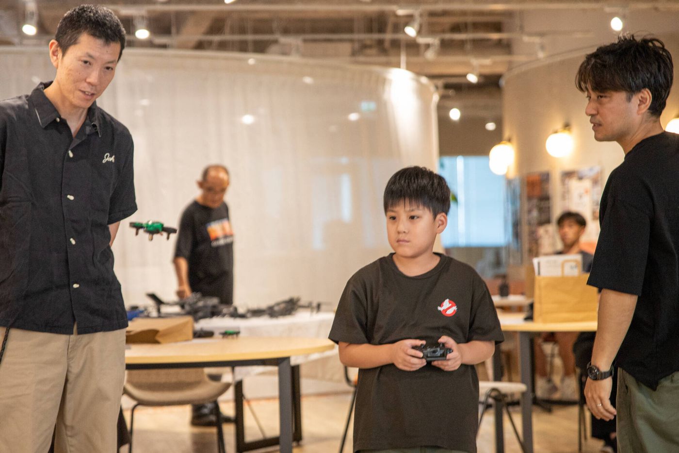 COEDO DRONE / 小江戸ドローンスクールの小学生向けドローン工作教室の様子