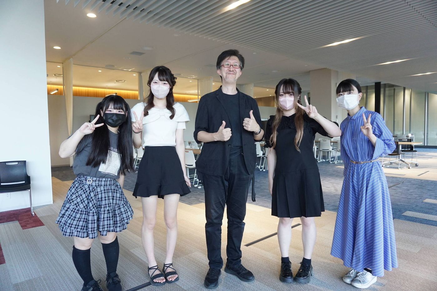 生徒から慕われているタツナミ シュウイチ氏