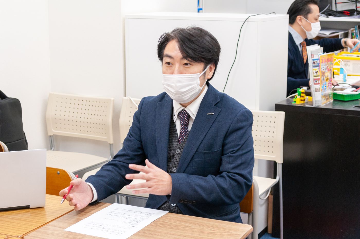 クレファス　学園長