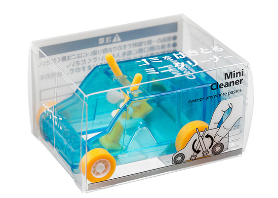 消しカス　車　