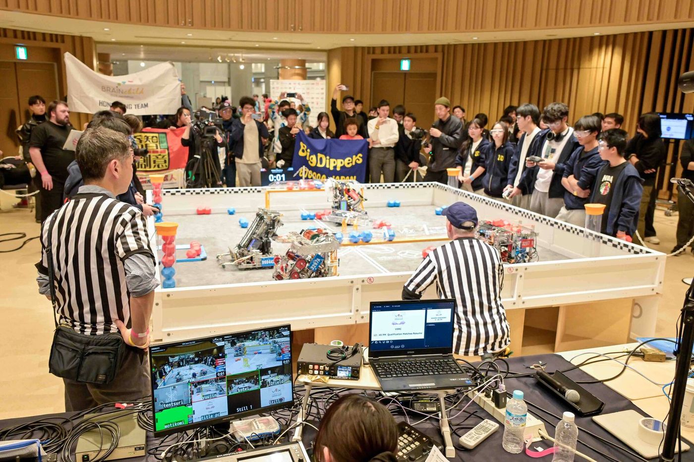 VEX Robotics Japan Cup 2026の試合の様子