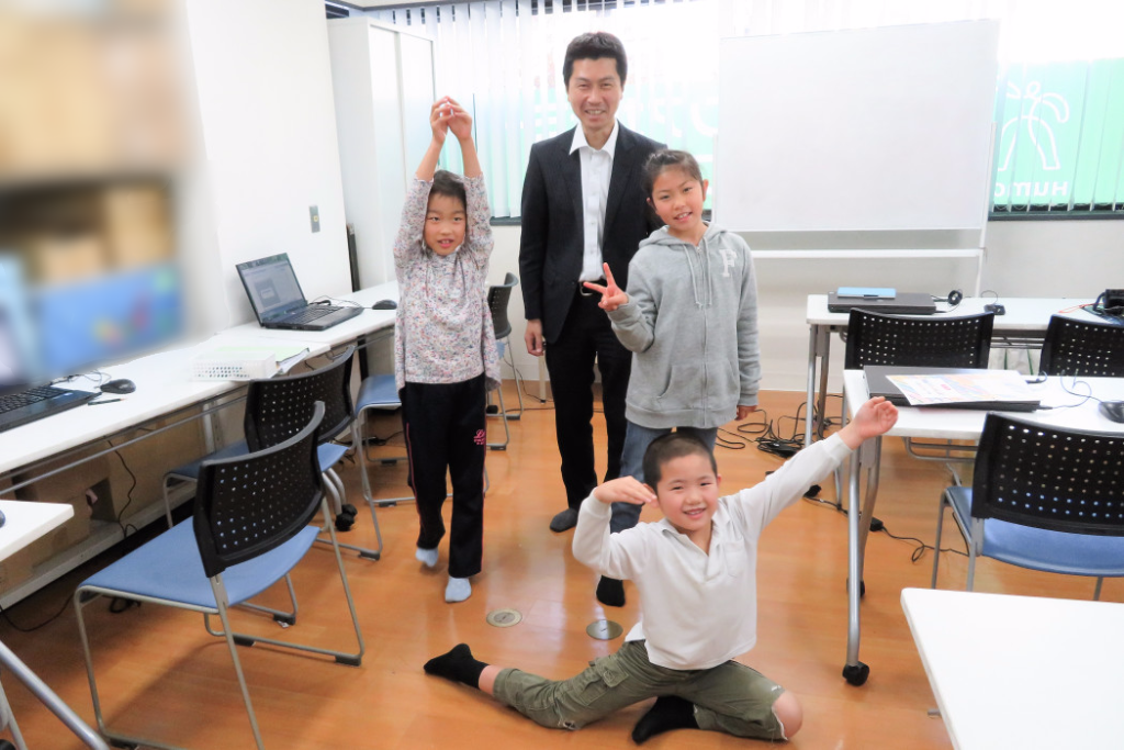 ヒューマンアカデミーアフタースクール 先生と生徒たち