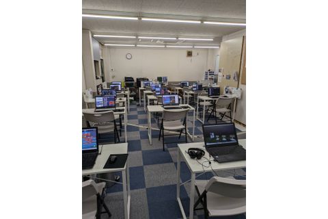 有希塾プログラミング教室の教室風景②