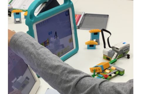 作ったロボットをプログラミング