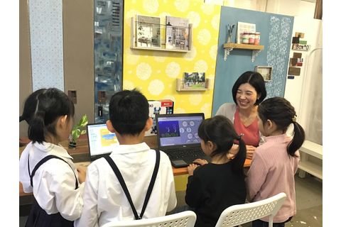 ママ先生による丁寧な指導 「学ぶって楽しいな！」