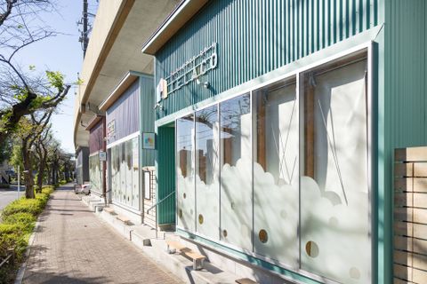 ほとんどの教室が駅から徒歩圏内のため通学しやすいのが特徴です