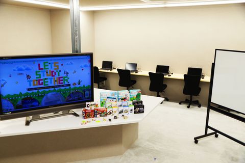 教室には、知育玩具等置いております