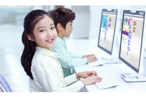パソコンの操作方法やExcel、Pythonなど幅広く習得！