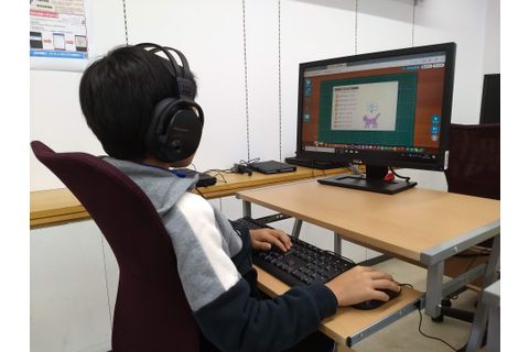 とても明るい講師と学びます