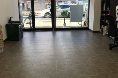 エンペサール内観