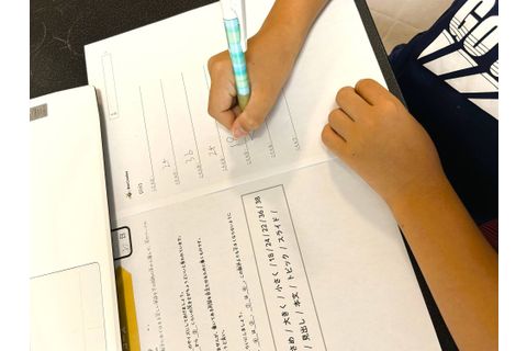 ひとつずつ確認しながら進むので、パソコンがはじめてのお子様でも安心！