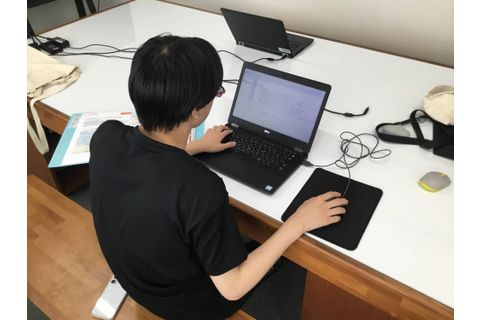 中学生のレッスン風景