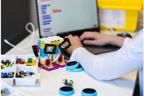 ロボットプログラミングの様子