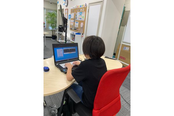 低学年からでも安心♪多種多様なタイピング授業♪
