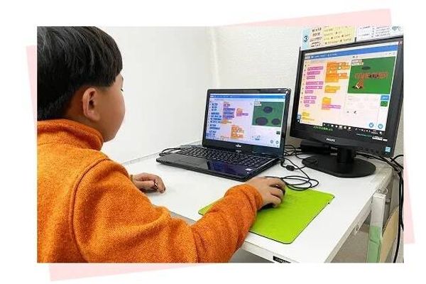 Scratchを使った直感学習が可能です