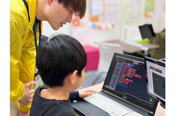 専門知識を持つ講師による安心のプログラミング指導