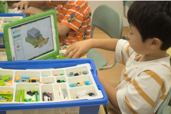 キットやｉＰａｄは貸し出し制で購入不要