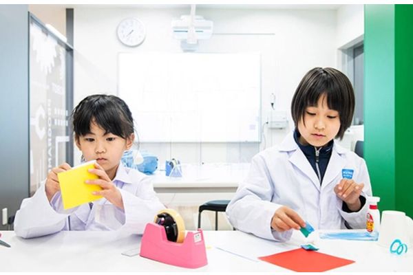 子ども教育に実績のあるヒューマンアカデミーの講座