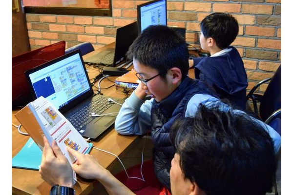 プログラミング学習を通して「自ら学ぶ姿勢」を身につける