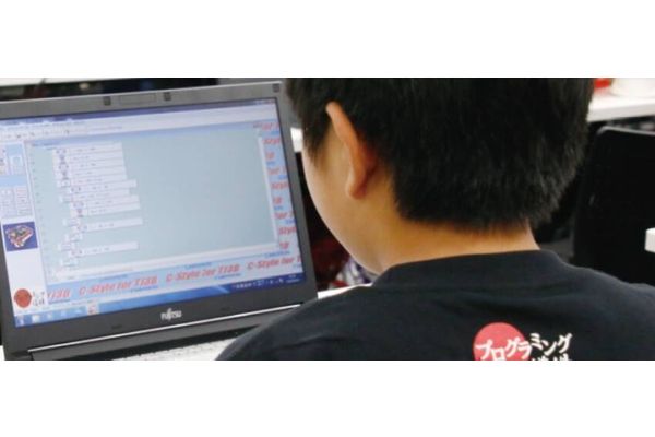 AI・情報Ⅰ・ITパスポートまで見据えた未来型カリキュラム