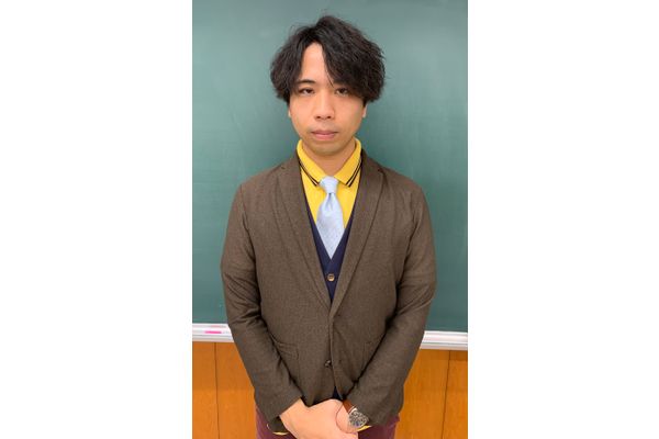 東風平　慎弥（こちひら　しんや）
