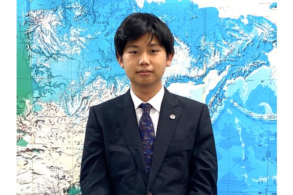 市村　凌也