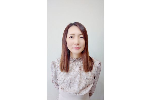 楠原　麻衣