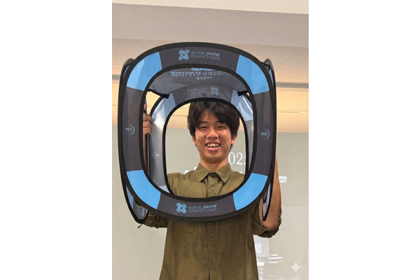 川上 航大