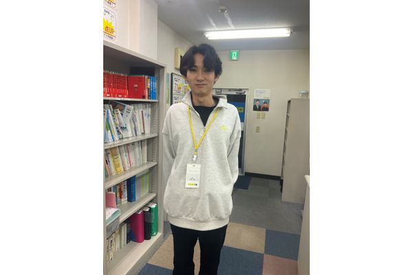 川越　悠世