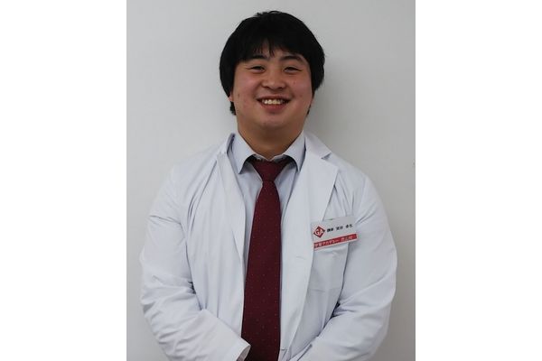 岡田　卓也